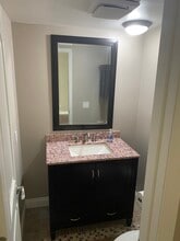 1445 1st St in Duarte, CA - Foto de edificio - Building Photo