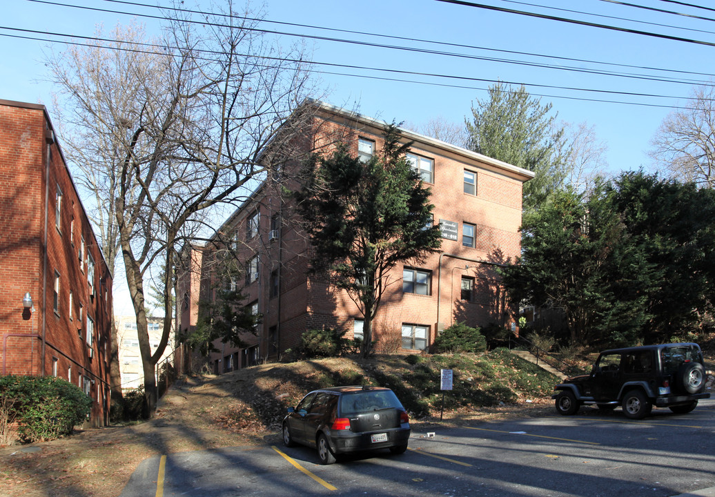 610 Kennebec Ave in Takoma Park, MD - Building Photo