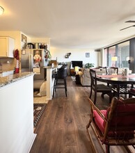 16 S Van Dorn St, Unit #301 in Alexandria, VA - Building Photo - Building Photo