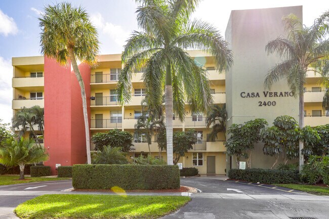 2400 NE 10th St in Pompano Beach, FL - Building Photo - Building Photo