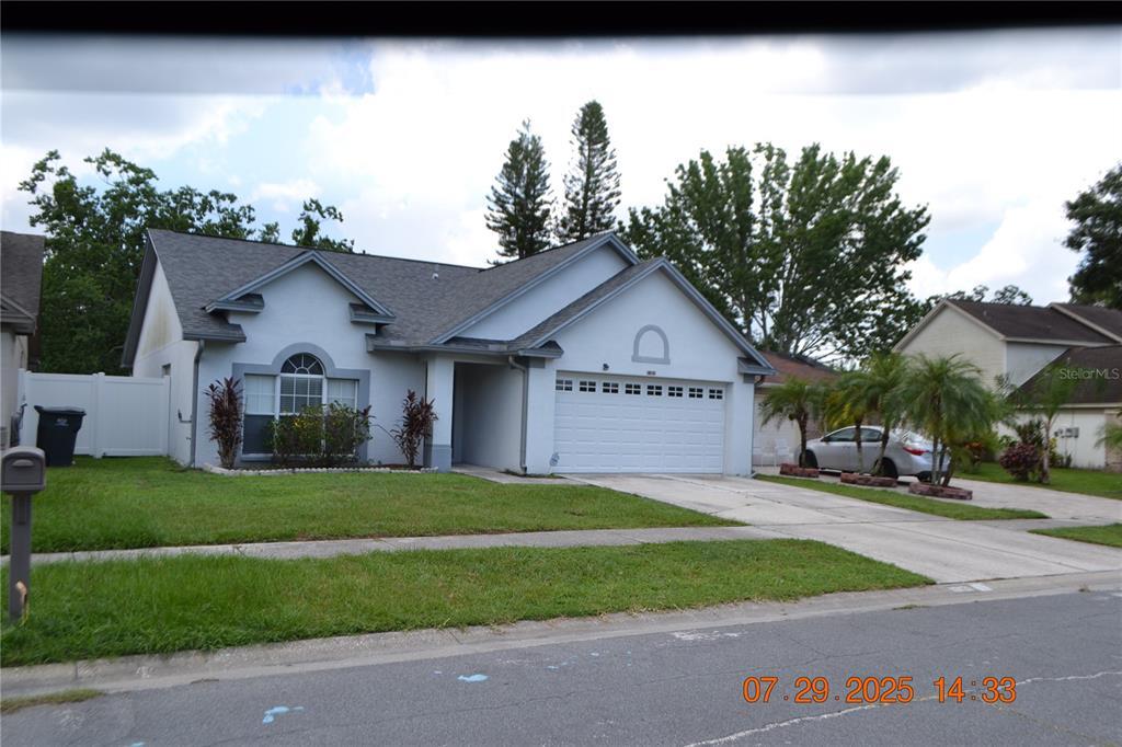 10131 Cedar Dune Dr in Tampa, FL - Building Photo