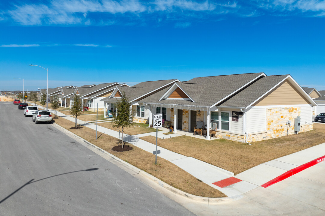 Legacy Square Apartments in San Marcos, TX - Building Photo