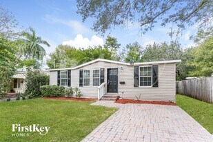 805 35th Ave S, Unit 009-0902 in St. Petersburg, FL - Building Photo