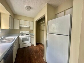 1910 West Loop in Austin, TX - Building Photo - Building Photo