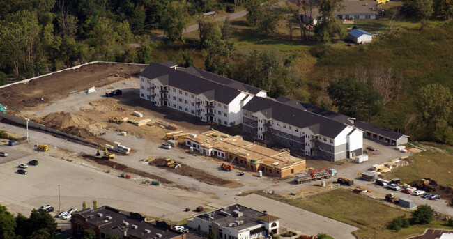 Mona Shores Flats in Norton Shores, MI - Building Photo - Building Photo