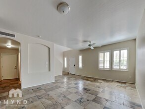 3003 W Perdido Way in Phoenix, AZ - Building Photo - Building Photo