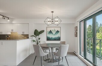 41 Alexander St in Vancouver, BC - Building Photo - Building Photo