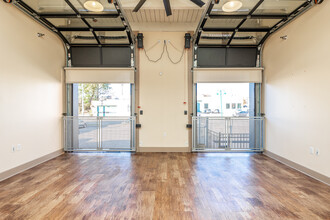 Market Lofts in the Heart of Downtown Devenport in Davenport, IA - Foto de edificio - Interior Photo