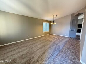 9206 W Charleston Ave in Peoria, AZ - Building Photo - Building Photo