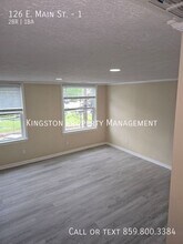 126 E Main St in Carlisle, KY - Building Photo - Building Photo