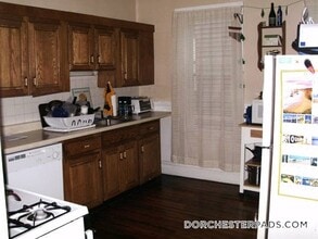 38 St Margaret St in Boston, MA - Building Photo - Building Photo