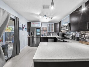 2496 NW 99th Ave in Coral Springs, FL - Building Photo - Building Photo