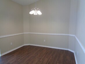 27501 Sky Lake Cir in Wesley Chapel, FL - Building Photo - Building Photo