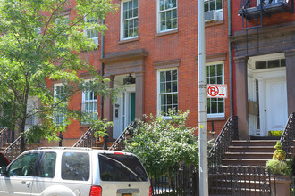 416 W 20th St in New York, NY - Foto de edificio - Building Photo
