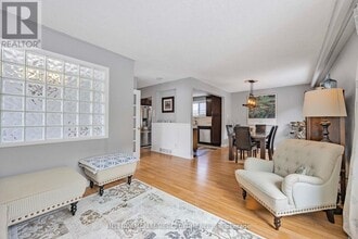 37 Foreht Crescent in Aurora, ON - Building Photo - Building Photo