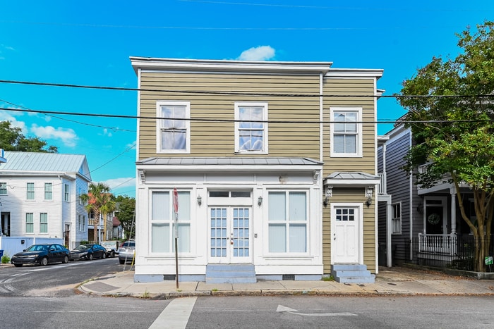 12 Nassau St in Charleston, SC - Building Photo