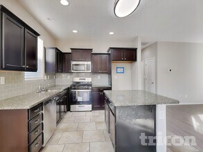 6720 Oasis Canyon Rd NW in Albuquerque, NM - Foto de edificio - Building Photo