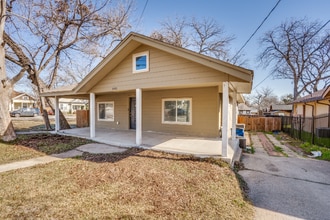 648 N Tyler St in Dallas, TX - Building Photo - Building Photo