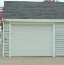 3553 Port Cove Dr, Unit 43 in Waterford, MI - Building Photo - Building Photo