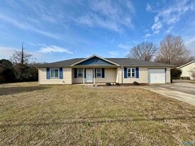 732 Jimmy Fisk Rd in Hazel Green, AL - Building Photo