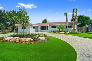 251 SE 7th St in Pompano Beach, FL - Building Photo