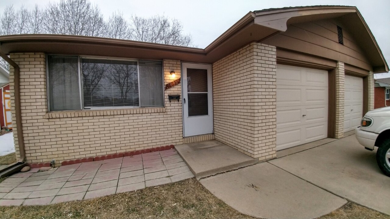 1936 Kimbark St in Longmont, CO - Building Photo