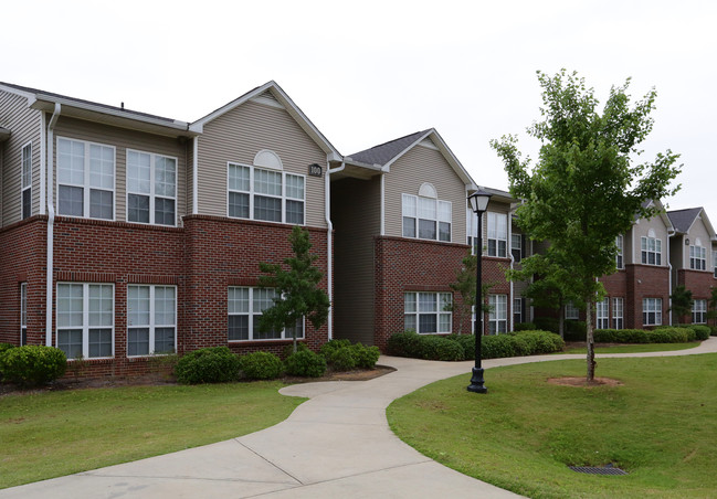 Orchard Springs Apartment Homes in Fairburn, GA - Building Photo - Building Photo