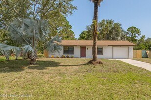 861 Furth Rd NW in Palm Bay, FL - Building Photo