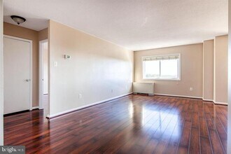 1121 University Blvd W in Silver Spring, MD - Building Photo - Building Photo