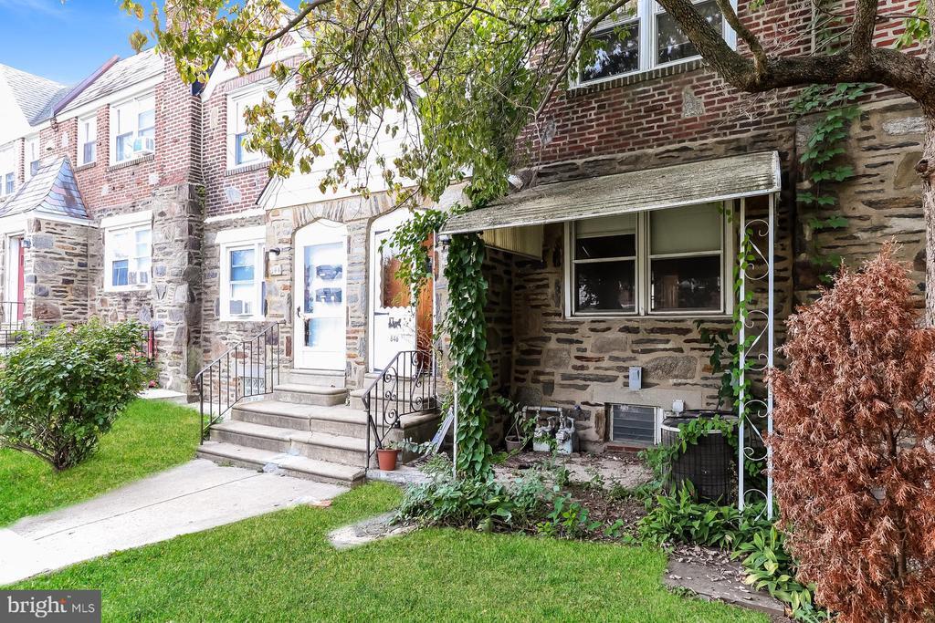 846 Windermere Ave in Drexel Hill, PA - Building Photo