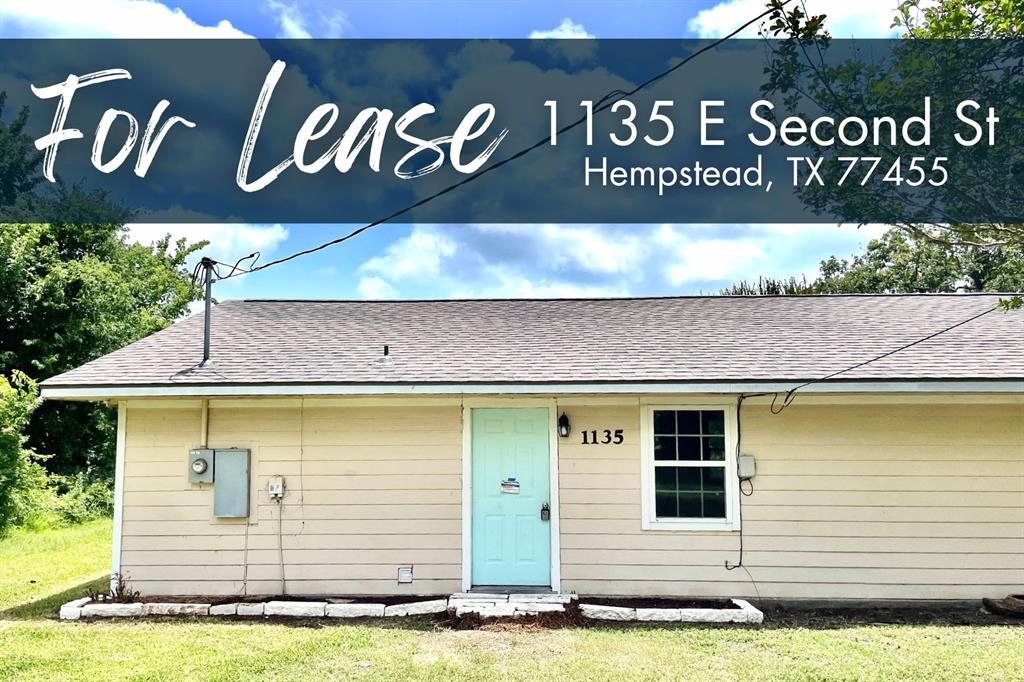 1135 E 2nd St in Hempstead, TX - Building Photo