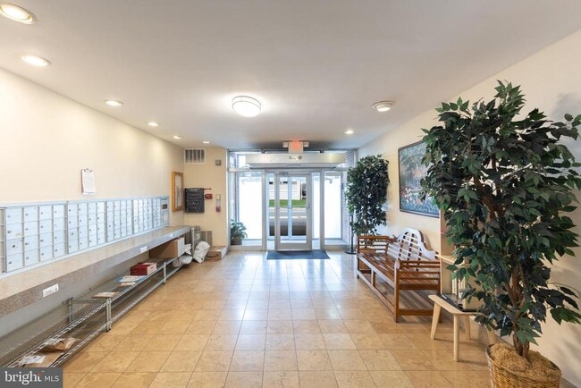 property at 1931 N Cleveland St