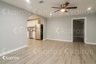 7214 Cardinal Cir in Texas City, TX - Building Photo - Building Photo