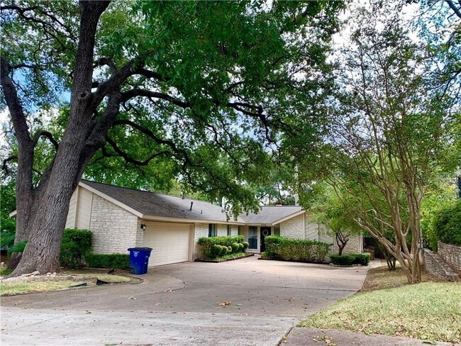 property at 3509 Pinnacle Rd