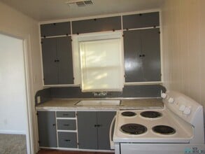 706 S 2nd St in Artesia, NM - Building Photo - Building Photo