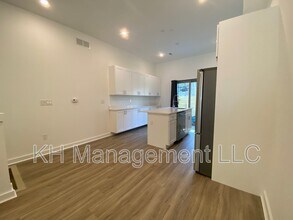 976 N 45th St in Philadelphia, PA - Building Photo - Building Photo