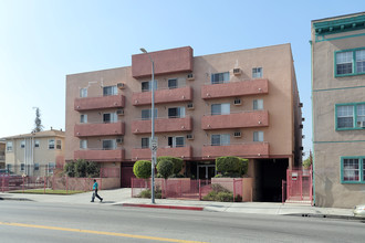 1321 S Hoover St in Los Angeles, CA - Building Photo - Building Photo