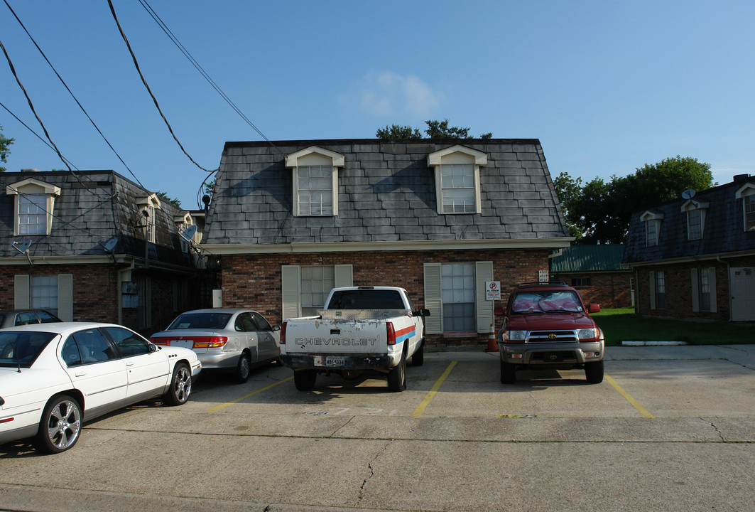 4717 Yale St in Metairie, LA - Building Photo