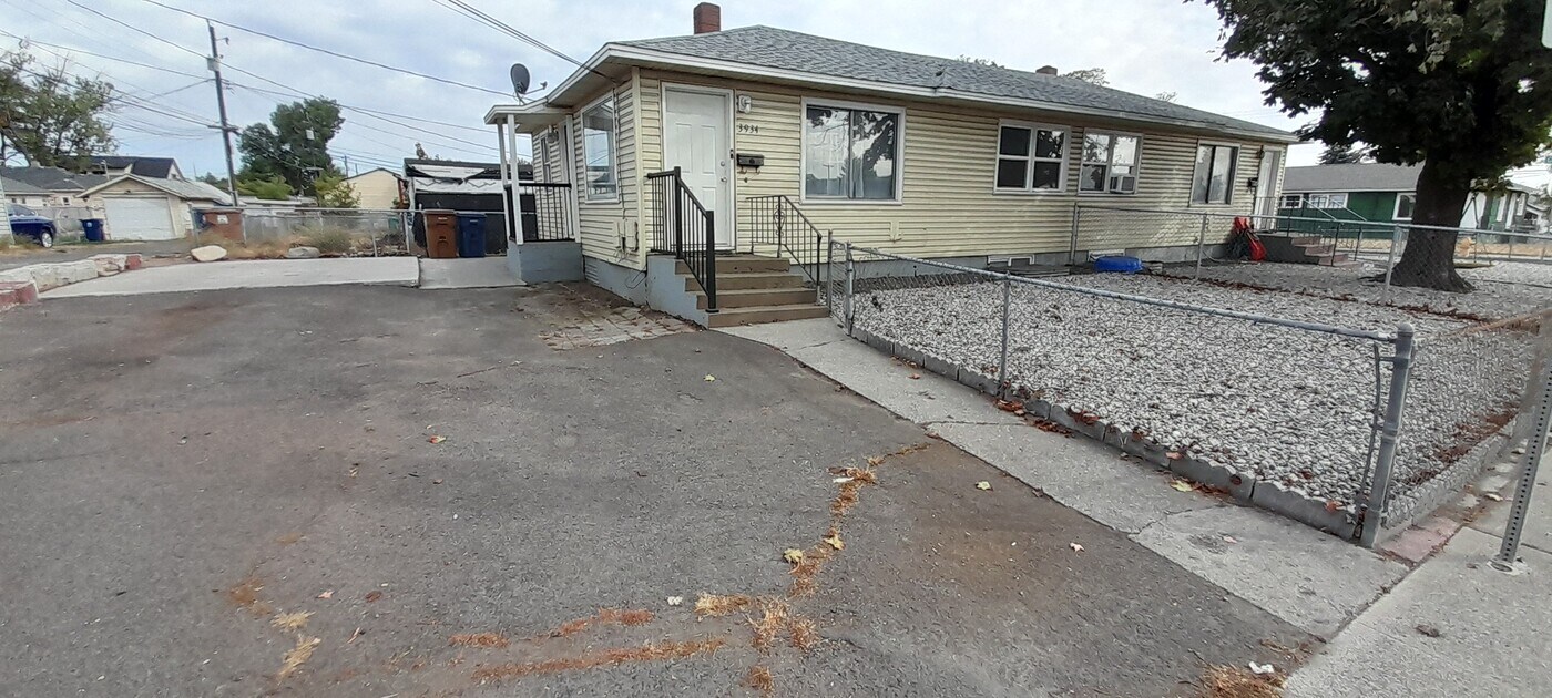 3934 N Nevada St, Unit 3934 N Nevada in Spokane, WA - Building Photo