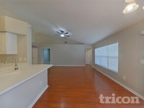 3902 Little Egret Ct, Unit 1 in Lutz, FL - Foto de edificio - Building Photo