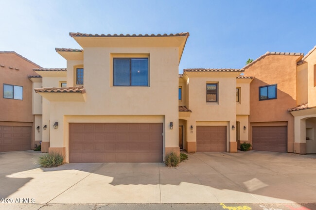 property at 1102 W Glendale Ave