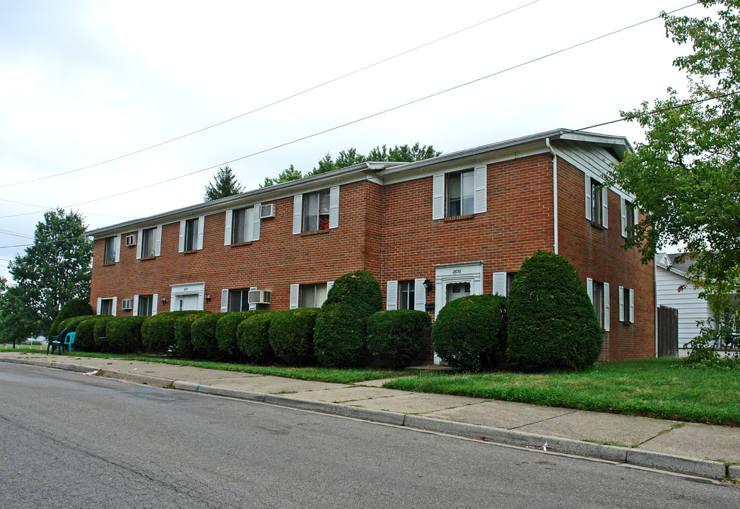 2630 Enterprise Ave in Dayton, OH - Foto de edificio