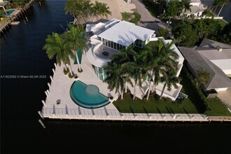 2890 NE 28th St in Fort Lauderdale, FL - Building Photo - Building Photo