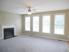 821 Mayfair Way in Eldersburg, MD - Building Photo - Building Photo