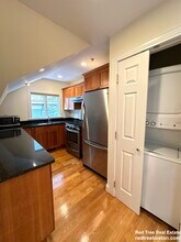 8 Selkirk Rd, Unit 2 in Boston, MA - Building Photo - Building Photo
