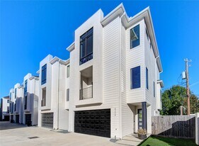 820 Wakefield Dr in Houston, TX - Building Photo