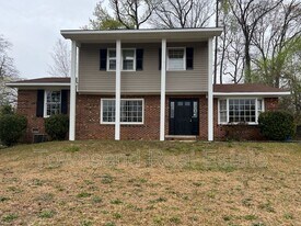 6458 Easthampton Rd in Fayetteville, NC - Building Photo
