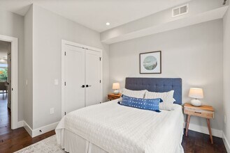 1101 Fern St NW, Unit 301 in Washington, DC - Building Photo - Building Photo