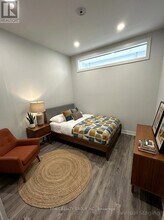 15 Walmer Rd in Toronto, ON - Building Photo - Building Photo