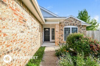 209 Wilshire Dr in Glenn Heights, TX - Foto de edificio - Building Photo